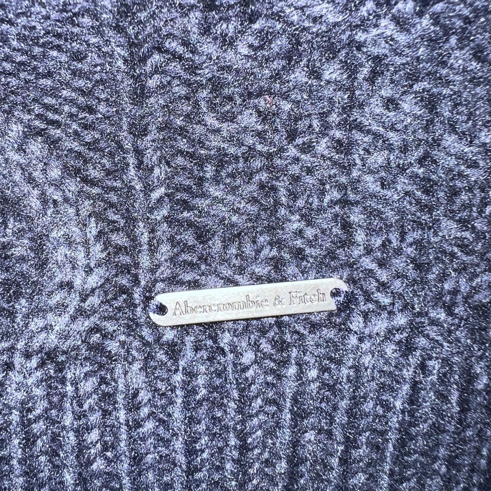 Abercrombie & Fitch dark blue cable knit mock neck sweater. Size small - Picture 3 of 3